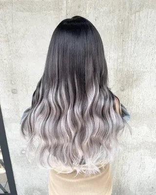 ロング カラー ヘアアレンジ TATSUYA アートディレクターのヘアスタイル