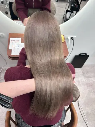 ロング 立川ブリーチ ピンク宮崎のヘアスタイル