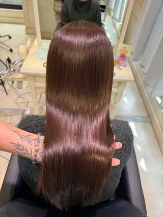 セミロング 【YUTO】確実に 髪を綺麗にするプロ。のヘアスタイル