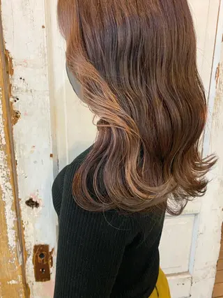 セミロング カラー clomus所属・YUKA艶髪 🌸寛ぎ部屋のヘアスタイル