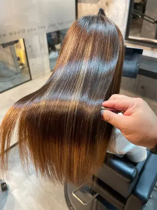 ロング 髪質改善縮毛矯正 💍谷口克也のヘアスタイル