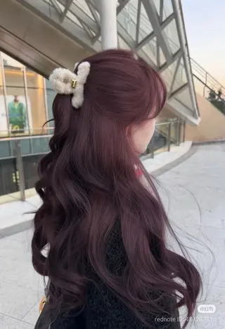 セミロング カラー ヘアアレンジ 💎韓国/ レイヤー カット/ 暖色🫧のヘアスタイル