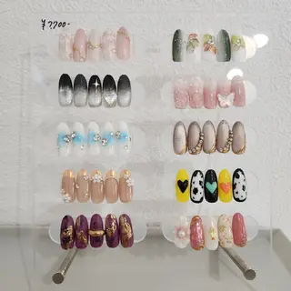 ネイル nailsalon neonのネイルデザイン