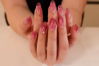 ネイル Earth Total Beauty Salon所属・アース　トータル ビューティサロンのネイルデザイン