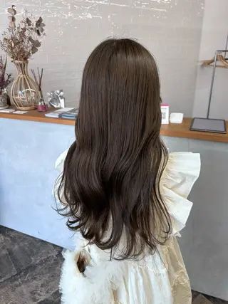 セミロング カラー sol. ayakaのヘアスタイル