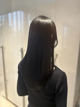 ロング メンズバレイヤージュ 斉藤春のヘアスタイル