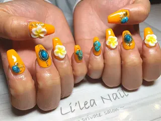 ネイル Li'leaNail AINAのネイルデザイン