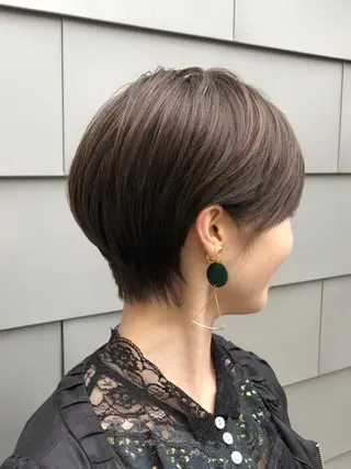 ショート カラー 似合わせ/小顔カット 🔷山方直也のヘアスタイル