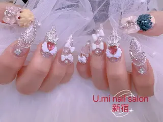 ネイル UMI ネイルサロン新宿🎀のネイルデザイン