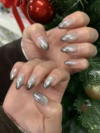 ネイル Tini ANA.CHUOのネイルデザイン