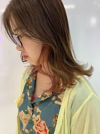 ミディアム カラー ハッシュカット/ハイ トーン/MANAMIのヘアスタイル