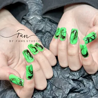 ネイル 🌻FAN'S STUDIO池袋🌻のネイルデザイン