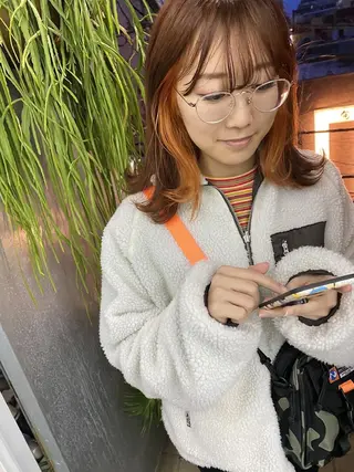 ミディアム カラー qiie リタッチ 黒染め　ワンカラーのヘアスタイル