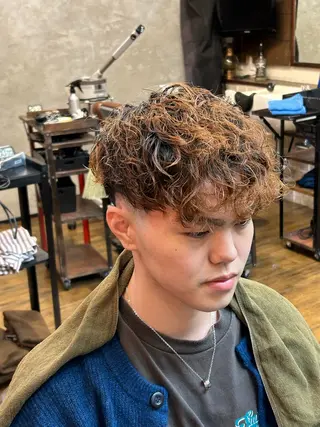 ショート パーマ メンズ ナイルプラス所属・ナイルプラス ヨウのヘアスタイル