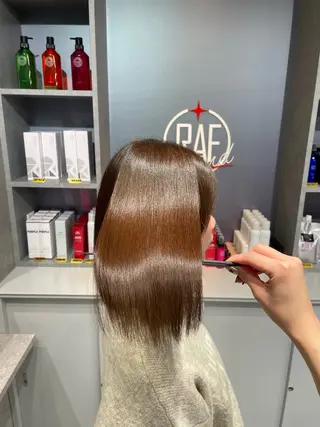 ミディアム RAF Sakuraのヘアスタイル