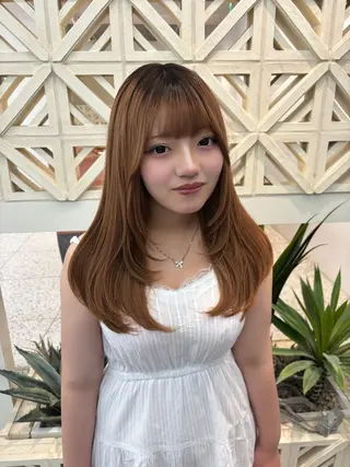 ロング 伊藤 優里のヘアスタイル