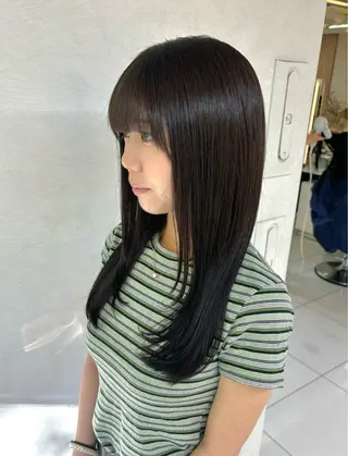 ロング Iris by artina 武蔵小杉店【イリス バイ アルティナ】所属・🎼レイヤー/顔周り カット/nene♬のヘアスタイル