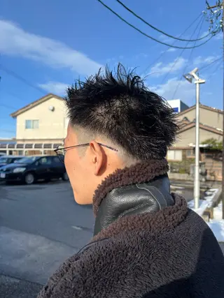 ショート 高見澤 優のヘアスタイル