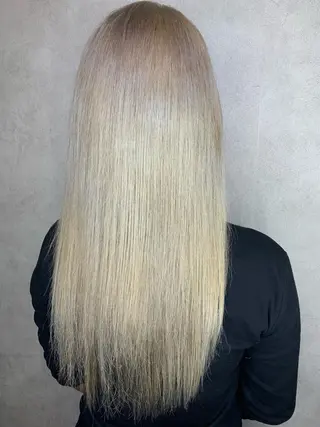 ロング BuzZ所属・西村 雄二/エクステのヘアスタイル