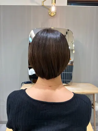 ショート 吉田 絢音のヘアスタイル