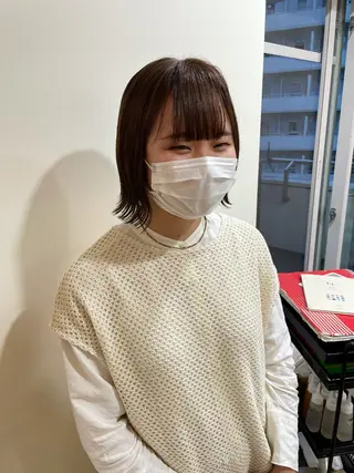 ミディアム カラー MIOベージュカラー 柔らかいカラーのヘアスタイル