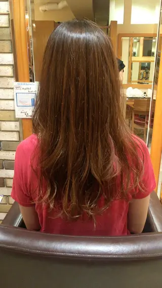 ロング G LUX(ジールクス)所属・清水 まなのマツエク・マツパデザイン