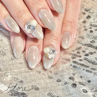 ネイル Flore (フロール)の眉毛・アイブロウイメージ