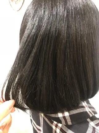 ミディアム 暖色カラー🍊 ボブ🌿顔周りcutのヘアスタイル