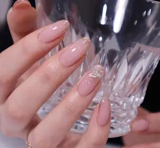 ネイル AngelChris ビューティーサロンのネイルデザイン