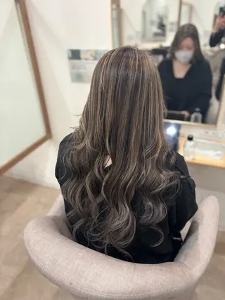 ロング Carrefour OHANA　ayuのヘアスタイル