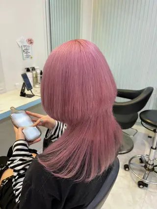 セミロング カラー ブリーチカラー 🩵MIZUKIのヘアスタイル