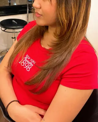 ロング 齋藤 若菜のヘアスタイル