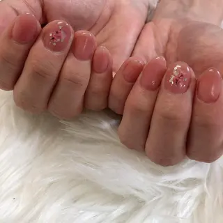 ネイル 西岡 杏のネイルデザイン