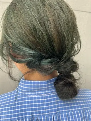 セミロング ヘアアレンジ ブリーチなしWカラー /地毛風/小林凪沙のヘアスタイル