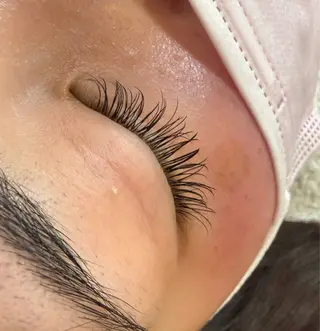 マツエク・マツパ 若林 瑠咲花ＥＹＥＬＡのマツエク・マツパデザイン