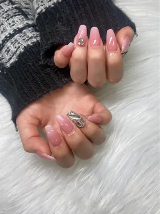 ネイル PEEKABOO京橋 EYE&NAILのマツエク・マツパデザイン