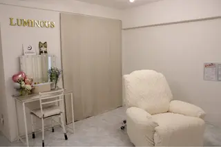 アイブロウ 美肌/小顔/眉毛の 専門店 ルミナスのエステ・リラクイメージ