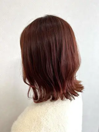 ミディアム ショート/白髪ぼかし 君和田若菜のヘアスタイル