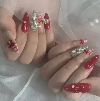 ネイル LAVISH nanamiのネイルデザイン