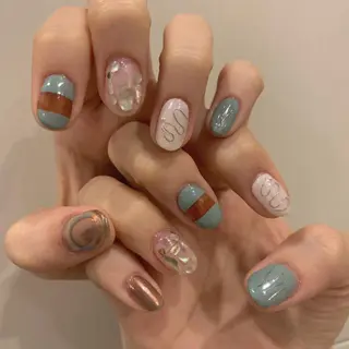 ネイル ヤマダ サクラのヘアスタイル