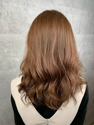 ミディアム カラー mimiiy梅田 中崎町ハイトーンのヘアスタイル