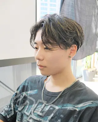 ショート カラー パーマ メンズ ダブルカラー/ ケアブリーチ/クニトのヘアスタイル