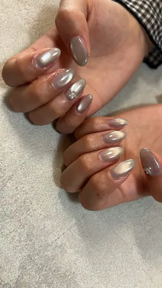 ネイル amunail所属・amunail浦川 歩のネイルデザイン