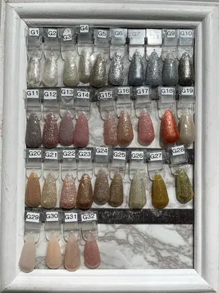 ネイル 三輪 友紀のネイルデザイン