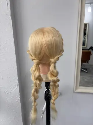 ヘアアレンジ IO所属・楢本 莉子のヘアスタイル