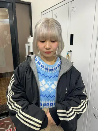 カラー Yui. ハイトーン/パーマ/のヘアスタイル