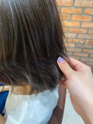 ミディアム カラー AffECTION 大曽根店所属・村岡 未悠のヘアスタイル