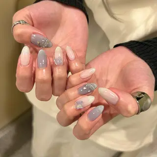 ネイル ⠀ loggy.のネイルデザイン