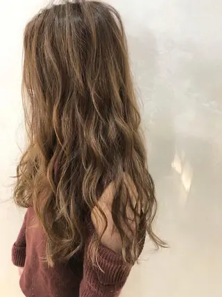 ロング _WHITE 天神店のヘアスタイル