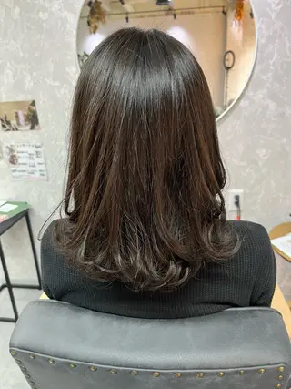 ミディアム 池田 真衣のヘアスタイル